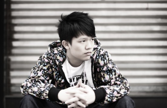 小贱星弟新歌味道清新惹憧憬走红三大潜质遭揭