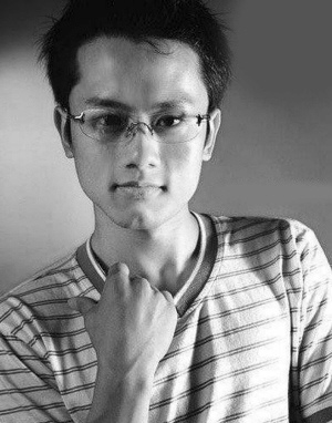 张杰昔日选秀照早吐槽网友:额头有点儿畸形(图)