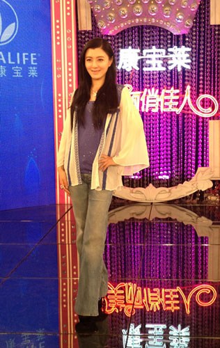 陈廷嘉分享“水美人”养成秘诀坚持起床后先喝水