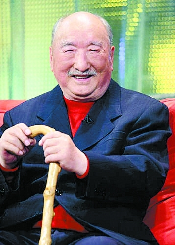94岁喜剧表演艺术家陈强去世曾获百花终身成就奖