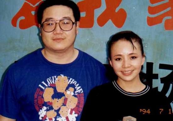 宋丹丹自曝常主动放电有俩男朋友三段婚史大揭秘