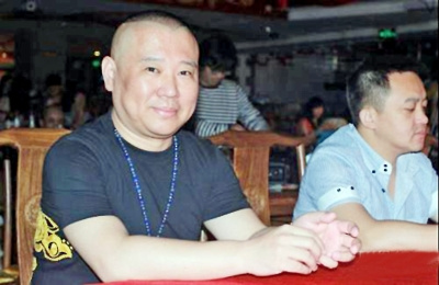 郭德纲首任民歌选秀主持自曝加盟原因:给的钱多