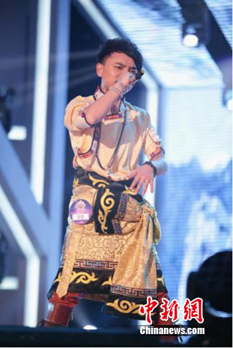 藏族小伙晋级“天籁之声”萨顶顶称藏乐需更时尚