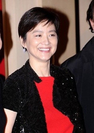 林青霞出席活动首谈《龙吻》呼吁给新人机会(图)