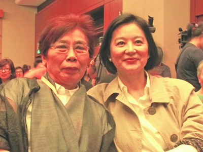 林青霞独自现身潇洒干练迅速闪人防止被问婚变