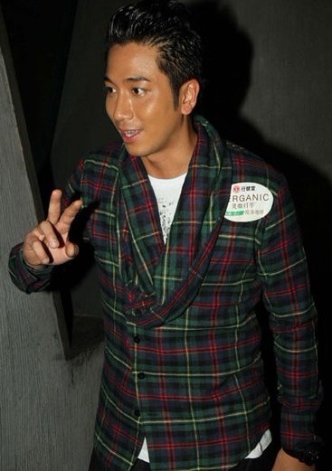 吴卓羲分手后强颜欢笑祝福张馨予:希望她好(图)