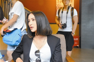 张歆艺自曝曾想跳楼自杀承认再恋爱:心有所属