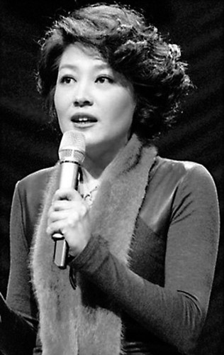 哈文连任蛇年春晚总导演回应:没有最瘦只有更瘦