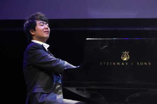 ���ʳ����������ֵ����꣺�л���Ը����������