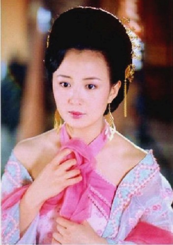 杨童舒宫斗形象难超越励志女获封“熟男女神”