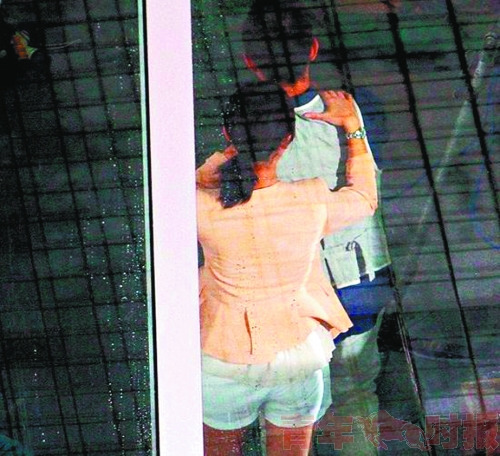 陈妍希帮文章按摩被摸臀?怒斥:什么鬼报道(图)