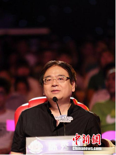 “天籁”评委拿周杰伦激励选手:他出道前也很糟糕