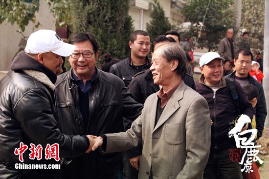 《白鹿原》获名家力挺 陈忠实赞扬:震撼而感人-中新网