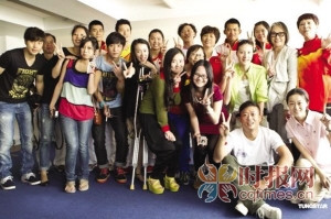 陈奕迅为老婆徐濠萦解围:她紧张女儿望大家体谅