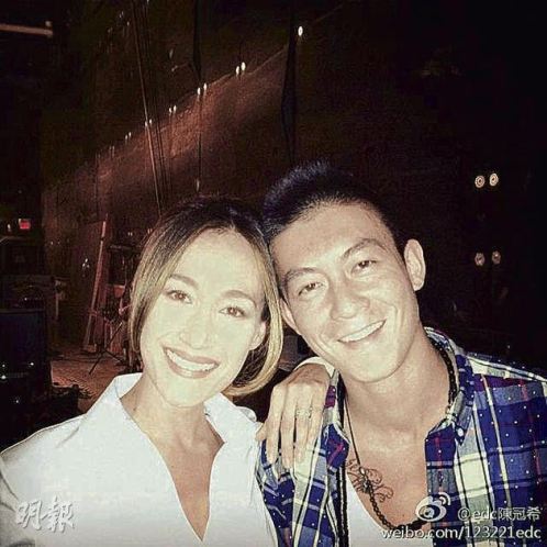 �¹�ϣɹ��MaggieQ����������ƨ�ɾ��鸴ȼ