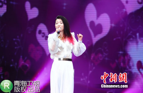 神婆 黄夕倍重返 花儿 舞台携手肖小丹玩转爵士 中新网