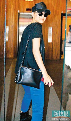 传黄宗泽频发短信求复合胡杏儿速搬千万新居