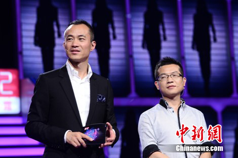 《约会吧》嘉宾为爱放手惹争议邱启明安抚情绪