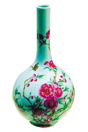 王刚节目砸58万元青花瓷被疑屡砸珍贵真品