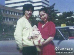 蔡明神秘丈夫曝光网友搞笑评论:难道不是郭达吗