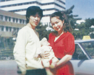 蔡明丈夫100封情书赢芳心没婚礼相约“永远相爱”