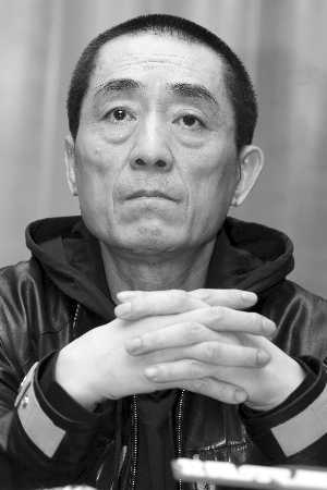 张艺谋大半年不见张伟平网友猜想其玩失踪原因