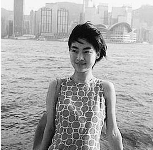 央视主播康辉爱妻曝光大学已相识小其两岁(图)
