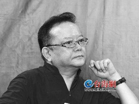 王刚谈“砸错宝”风波:把真的当假的砸,那是神经病