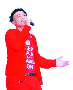 陈奕迅当老板玩音乐承诺只要签下歌手绝不欠工资