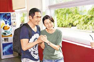 蒙嘉慧称郑伊健求婚惊多于喜婚礼从简无婚纱礼服