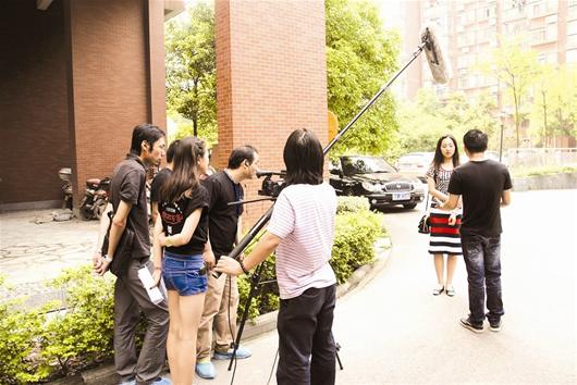 娱乐圈闹“群众演员荒”:门槛逐渐变高片酬逐年上涨
