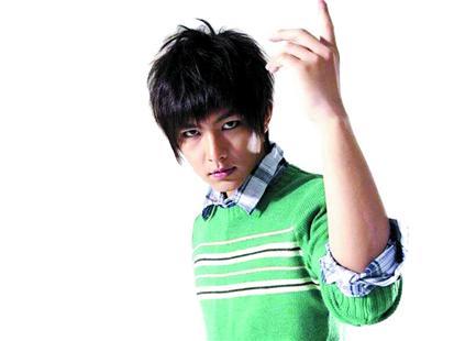 汪东城曝炎亚纶整容令濒临决裂兄弟情火上加油
