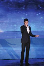 金鹰节开幕孙杨亮嗓令观众激动:遥控器都按坏了