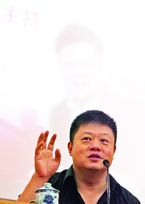 马东:董卿春晚将我的名字说成马季事后哭三天