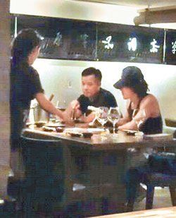 传林志玲与言承旭复合遮脸变装在烤肉店私会(图)