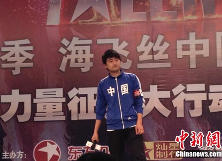 汪小敏为“达人秀”严格把关不忘细心鼓励选手(图)