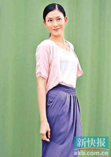 李彩桦曾被老板逼迫卖淫抵死不从惨被无情雪藏