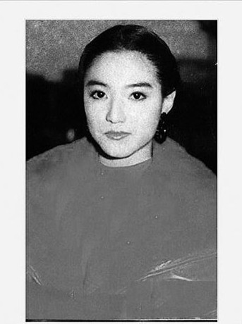 林青霞替身曝光浓眉大眼网友呼“真假难辨”(图)