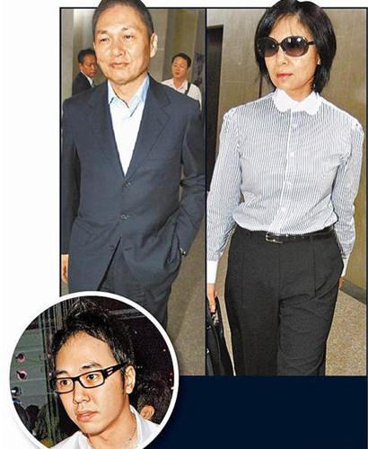台淫少再受审与父母拥抱泣别仍否认迷奸吸毒