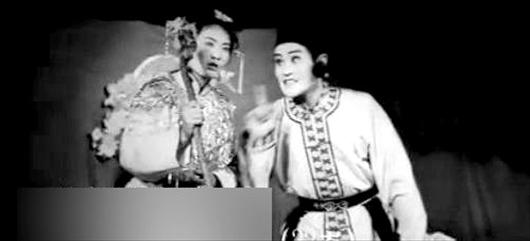 赵本山舞台表演旧照曝光表情逗趣青涩无边(图)