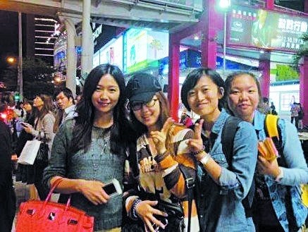 徐静蕾自称家属台湾现身被疑已与黄立行成婚(图)