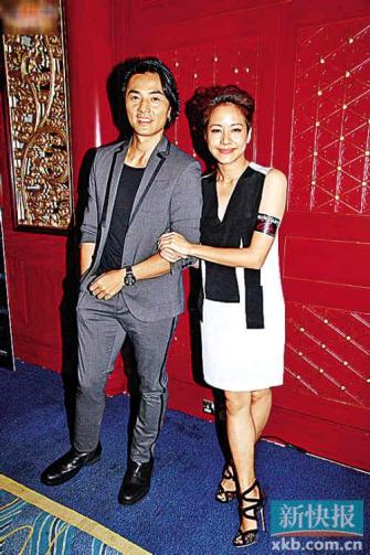 郑伊健自曝与女友AA制强调公司未写蒙嘉慧名字
