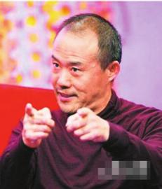 评王石恋“女星新欢”:谁说61岁就不能有第二春?