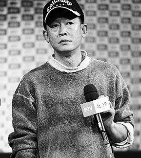 王志文网上发文道歉被批网友:看原文还要注册