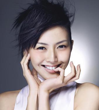 孙燕姿喜获麟儿采用自然分娩方式