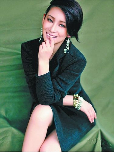 传秦海璐插足王新军婚姻当小三声明:纯属谣言