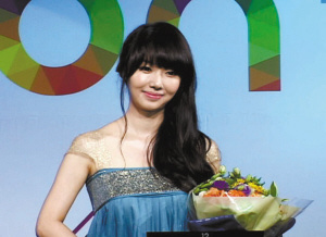 韩女星李贞贤中国演出酬劳高广告收入堪比章子怡