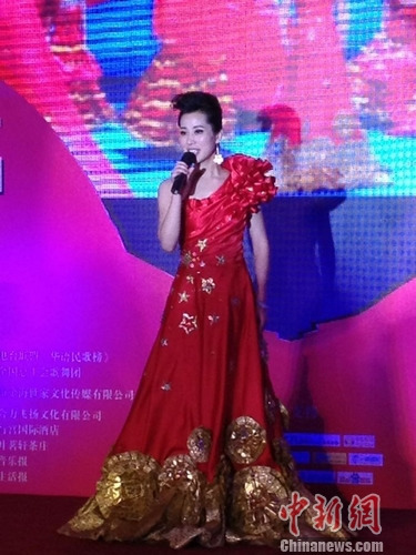 歌唱家张可新歌首发笑星博林力赞主旋律歌曲