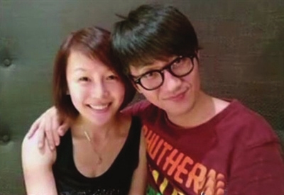 金志文称将于明年办婚礼与女友亲密照曝光(图)
