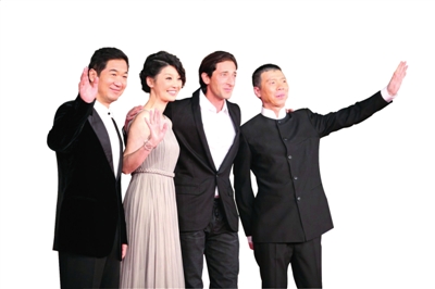《一九四二》罗马首映冯小刚徐帆泪洒现场(图)